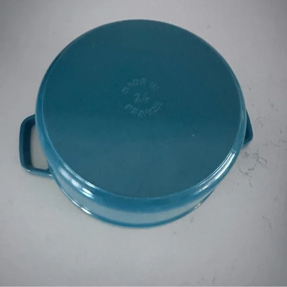 Le Creuset STAUB #24 4qt 9-3/8” Cast Iron Dutch Oven Turquoise - Made In France - Picture 6 of 8